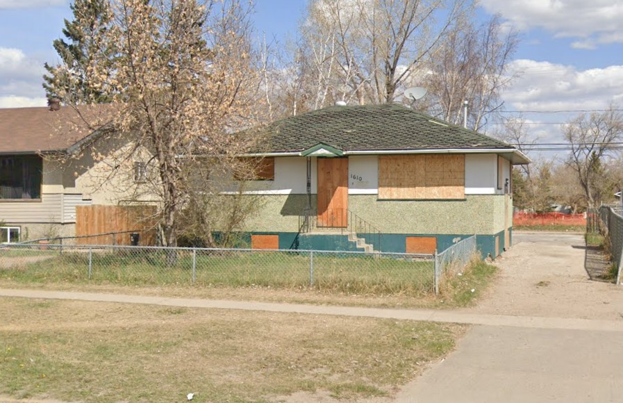 Photo of 1610 15 Avenue W Prince Albert