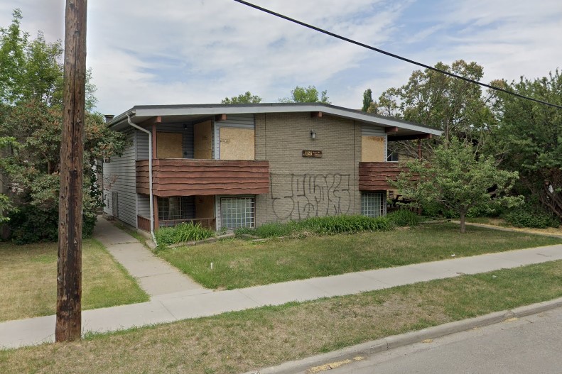 Photo of 1126 Gladstone Road NW