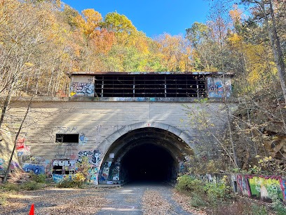 Photo of Sideling Hill Tunnel, West End