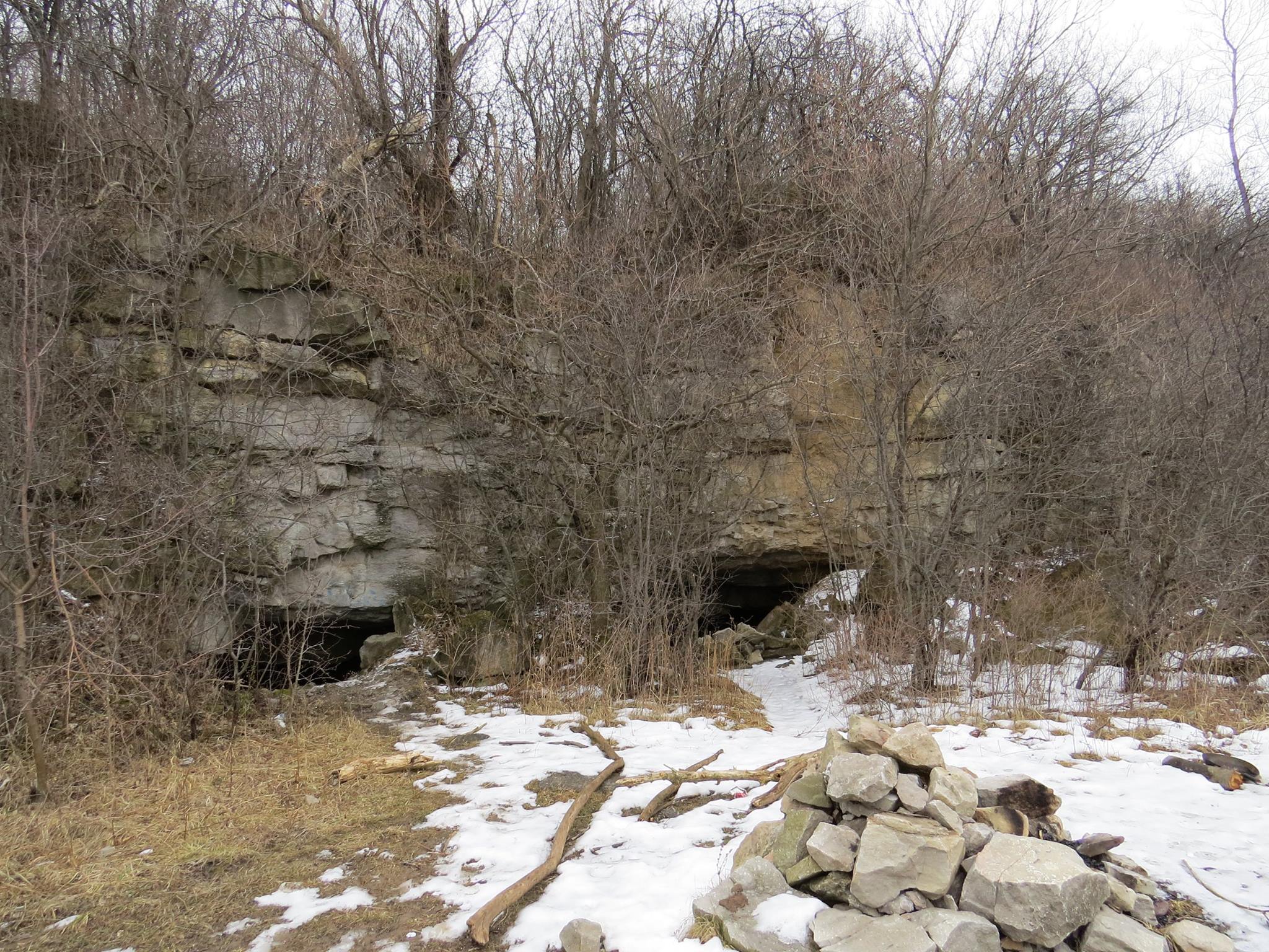 Photo of Queenston Quarry Mine (Entry Point)